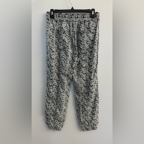 Anthropologie Rhys Linen Blend Joggers Black White Floral Print Sz Xs Boho NWOT - Picture 3 of 11